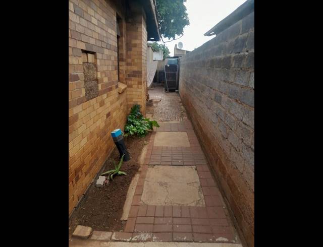 3 BEDROOM HOUSE FOR SALE IN JABAVU